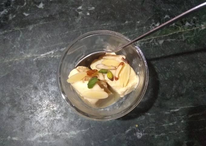 Badaam Ice Cream using biscuits