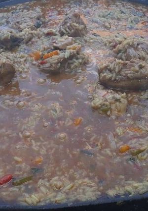 Una foto de Arroz con pollo al disco