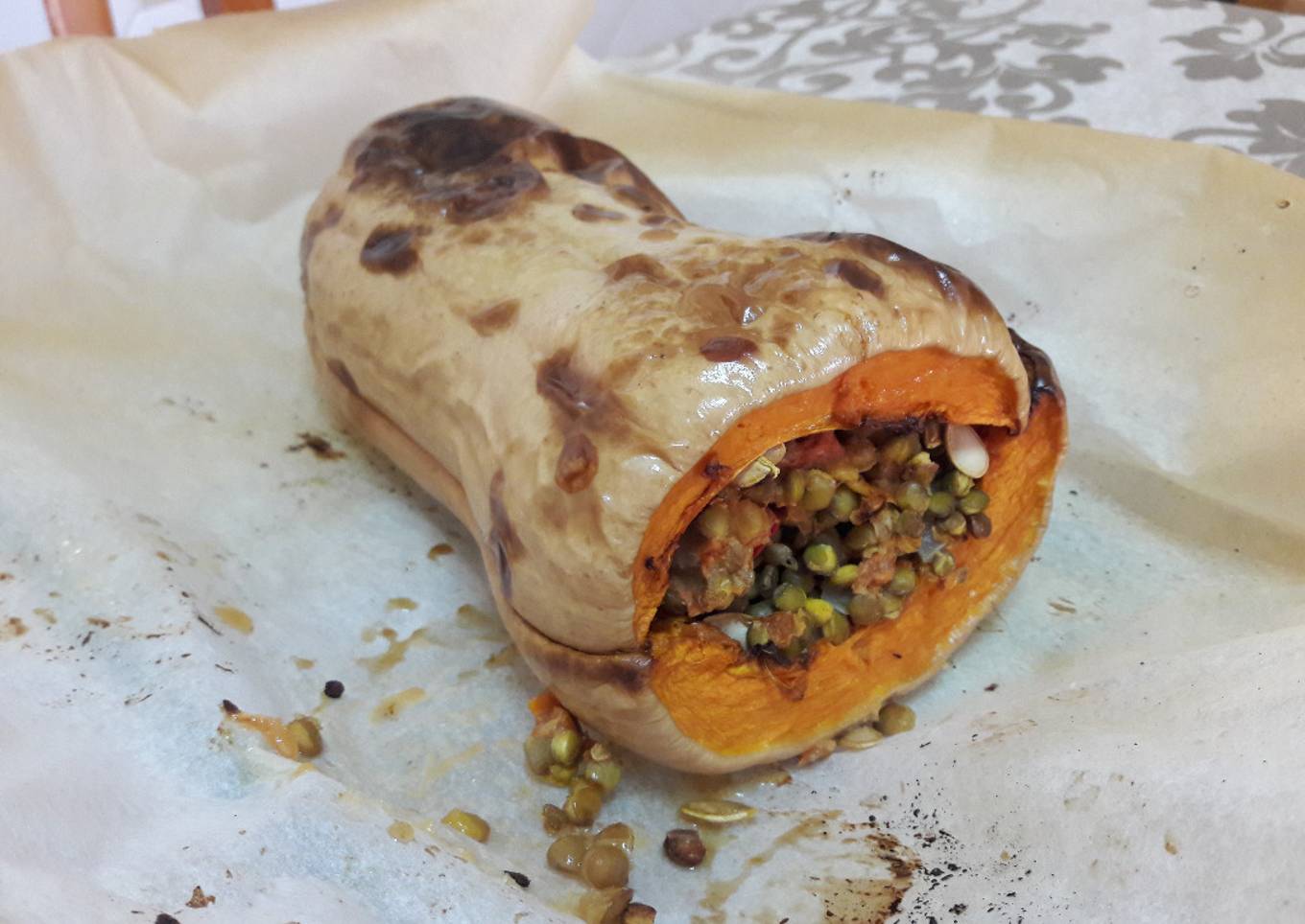 "Asado" de Navidad de calabaza vegano<br /> 馃巹