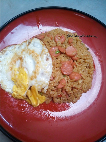 Cara Gampang Membuat Nasi Goreng Sosis, Menggugah Selera