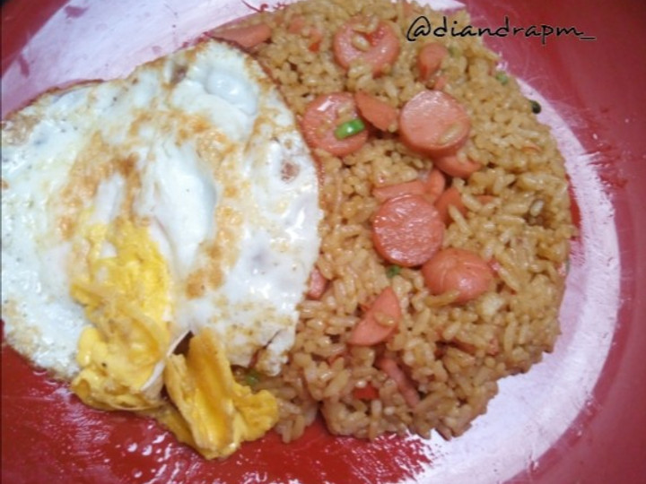 Cara Gampang Membuat Nasi Goreng Sosis, Menggugah Selera