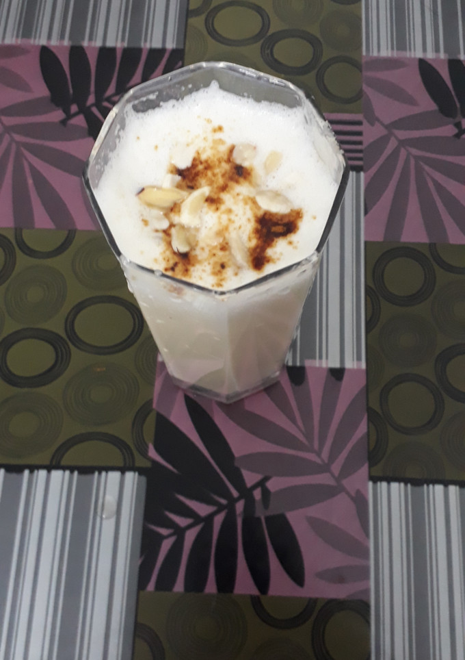 சார்ஜா சேக் (Sarja Shake Recipe in Tamil) செய்முறை முக்கிய புகைப்படம்