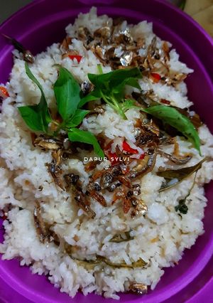 Foto resep Nasi Liwet Teri Kemangi