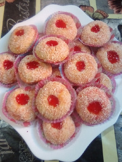 صورة لوصفة حلوة جافة بالزيت خفيفة ريشة 😋
