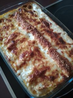 Una foto de Canelones de carne y setas, o verduras y setas