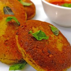 A picture of Chicken shami kabab.