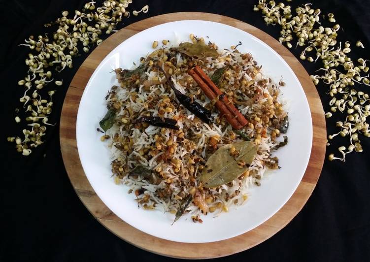 Sprouted Moong Pulao