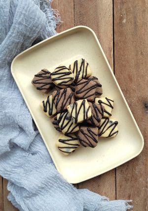 Foto resep Assorted Cubes Cookies (Eggless)
