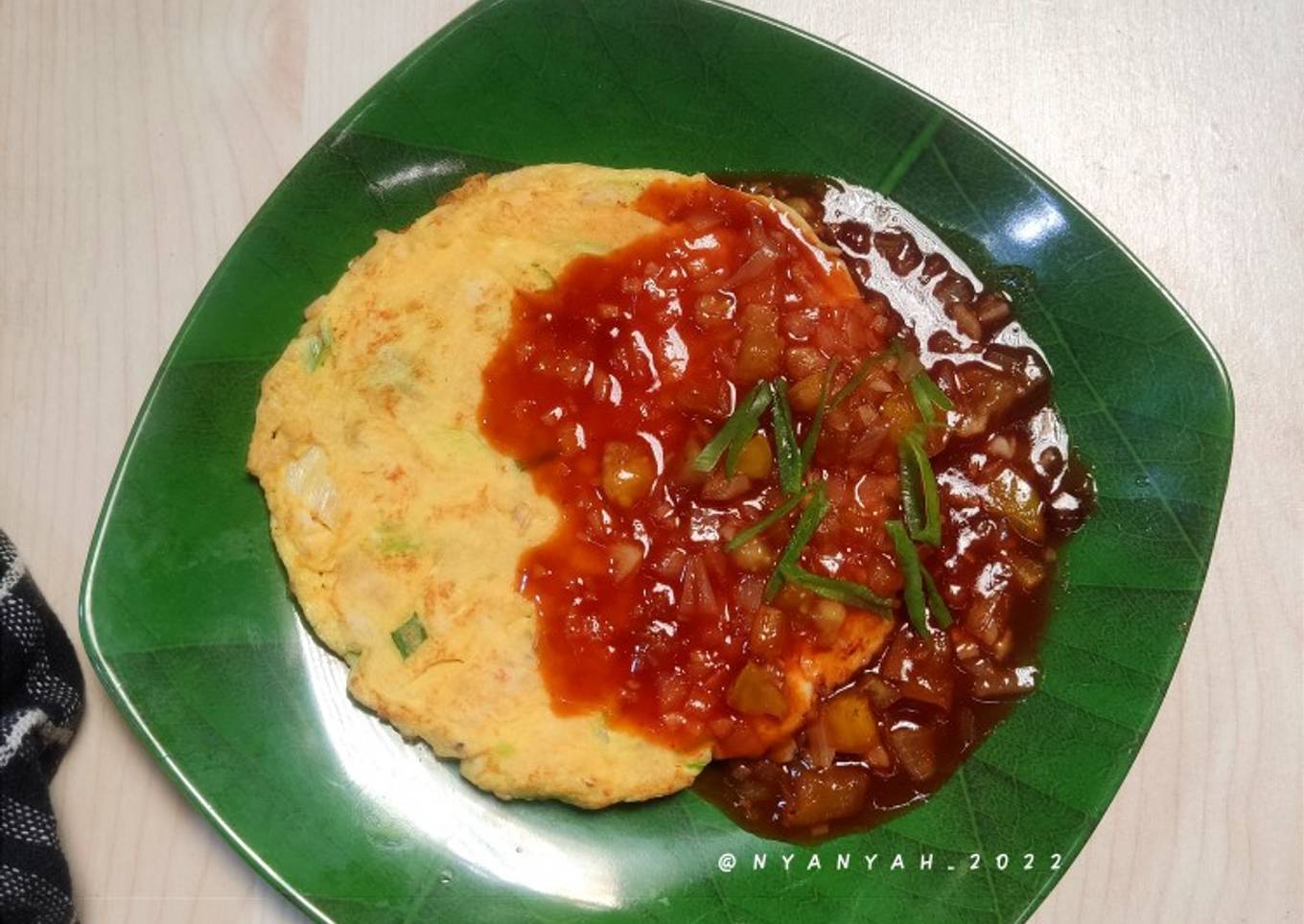 Dadar tahu saos asam manis