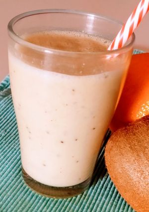 Una foto de Batido de Kiwi 🥝 y Naranja 🍊 #2