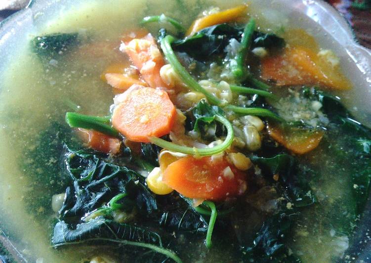 Langkah Mudah untuk meracik Sayur bayam,jagung,wortel Lezat