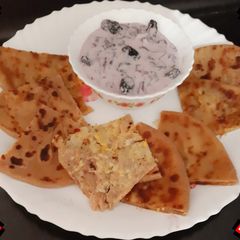 A picture of Stuffed Paratha.