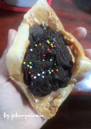 รูปของ 🍫ไอติมขนมปังช็อกโกแลตเนยถั่ว🍦