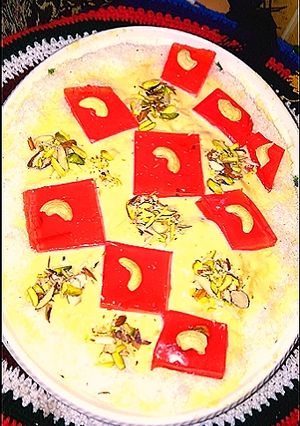 A picture of Vanilla Fruit Custard 😋😋😋.