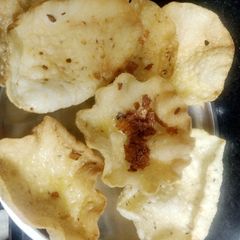 A picture of Maida papad.