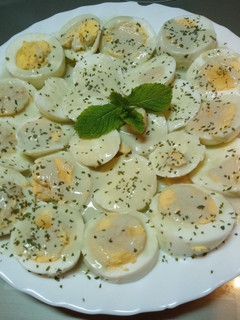 Una foto de Huevos con salsa roquefort