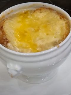 Francia hagymaleves recept fotója