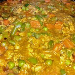 A picture of Chicken Keema with vegetables.