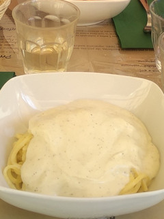 Una foto de "Cacio e pepe", segunda versión