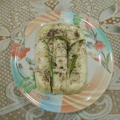A picture of Rava Dhokla.