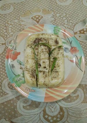 A picture of Rava Dhokla.