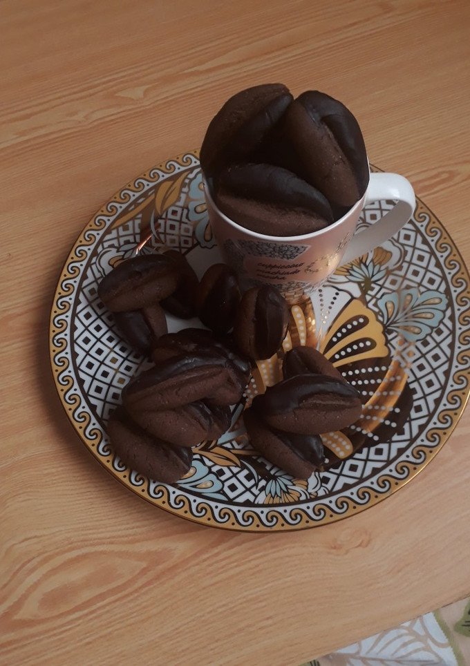 صورة لوصفة بسكوت القهوة بالشوكولاته ☕🍫