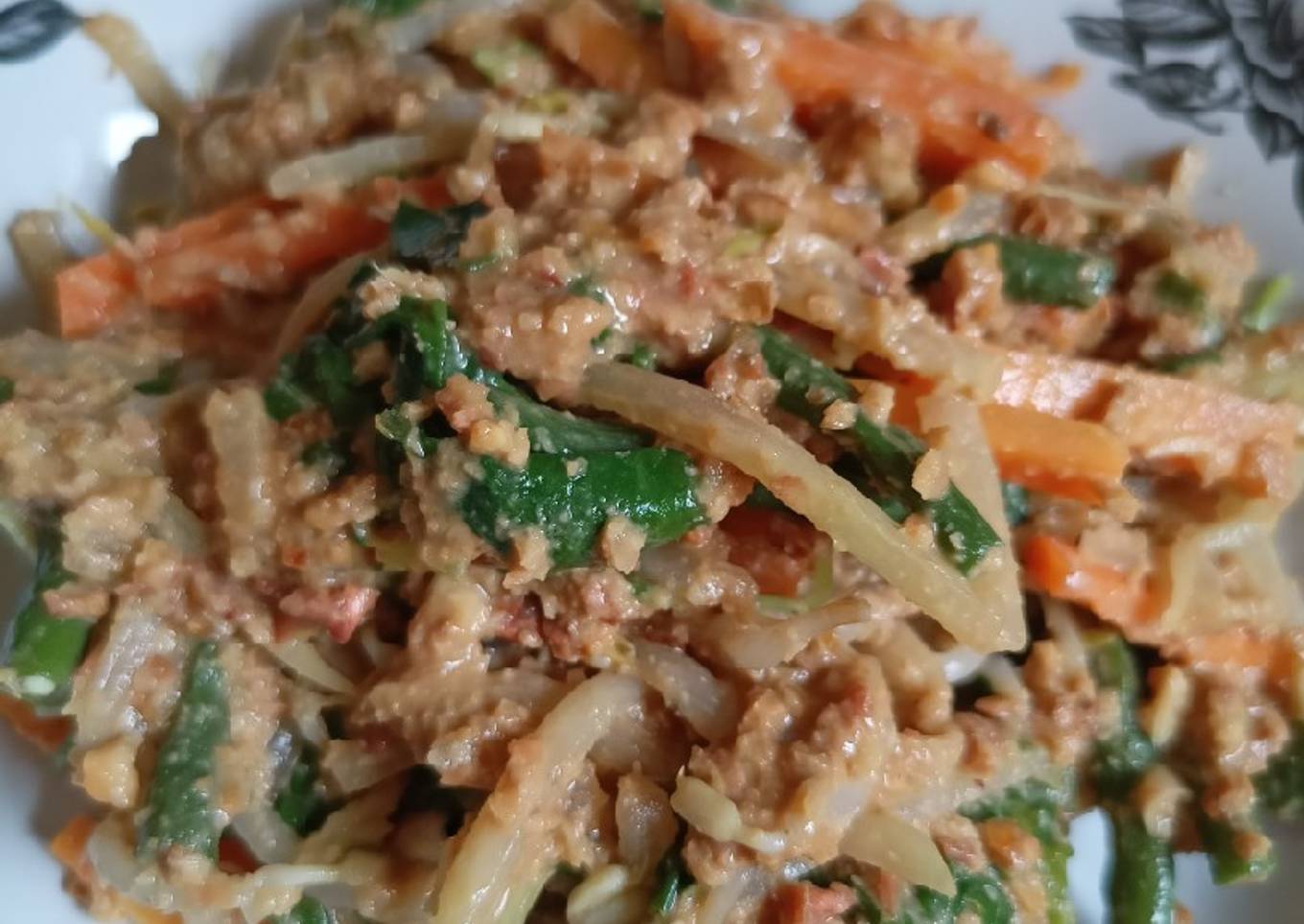 Pecel sayur sederhana