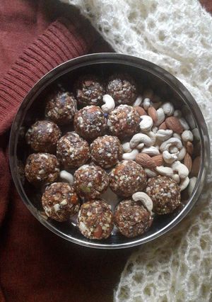 A picture of Dates ladoo/ khajur ladoo/ Dates and nuts ladoo.