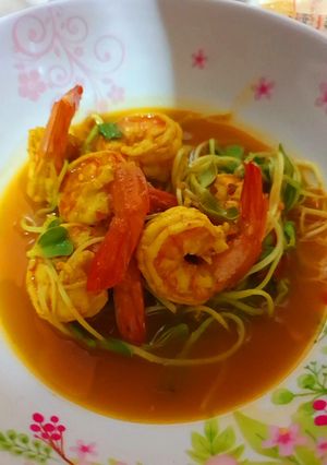 รูปของ แกงส้มกุ้งต้นอ่อนทานตะวัน