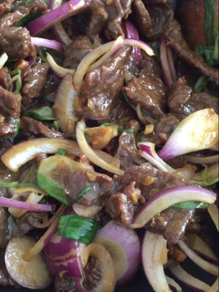 A picture of Stir fry beef ala vietnamese.