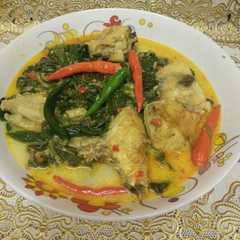 Gulai ayam daun singkong রেসিপির প্রধান ছবি