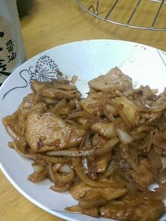 【源釀醬油】日式洋蔥燒肉 的食譜成品照片