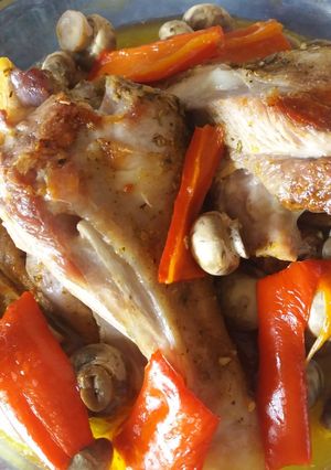 Фото Индейка запеченная с овощами.