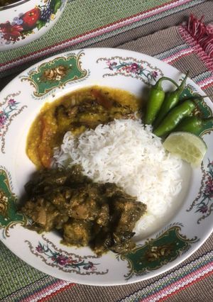 হারিয়ালি চিকেন কারি রেসিপির প্রধান ছবি