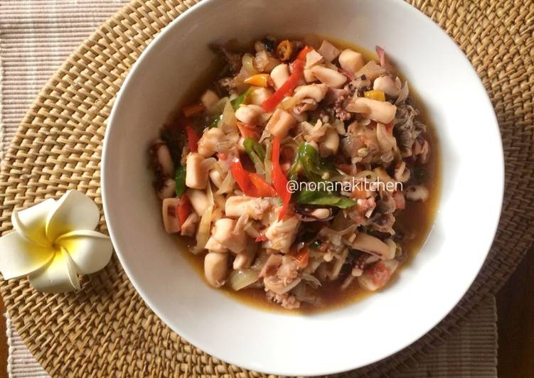 Bagaimana mengolah Sotong Pedas Bumbu Rajang #nonanakitchen, Bisa Manjain Lidah