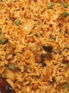அவல் உப்புமா(aval upma recipe in tamil) செய்முறை முக்கிய புகைப்படம்