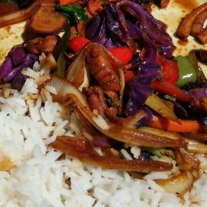 Cazuela sencilla y sabrosa de mariscos con arroz