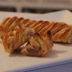 A picture of Braided Sausage cage.