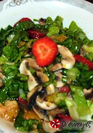 A picture of Warm salad with strawberries.