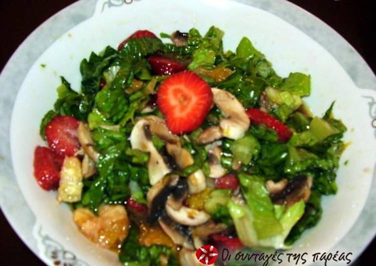 Steps to Make Super Quick Homemade Warm salad with strawberries