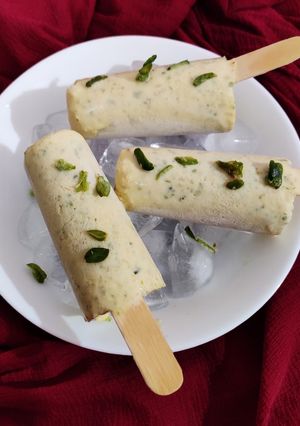 কেশর ড্রাই ফ্রুটস কুলফি (Dry fruits kesar kulfi recipe in bengali) রেসিপির প্রধান ছবি