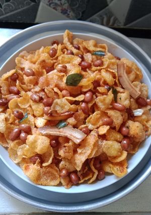 A picture of Cornflakes Chivda.