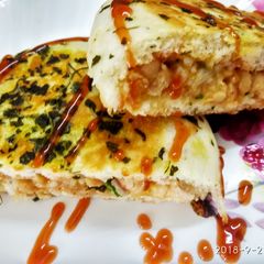 A picture of Cheese and soyabean stuffed kulcha.