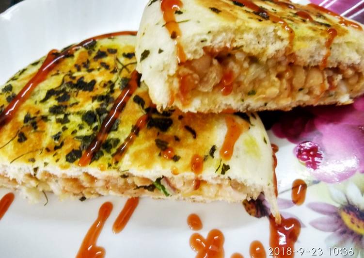 Recipe of Any-night-of-the-week Cheese and soyabean stuffed kulcha