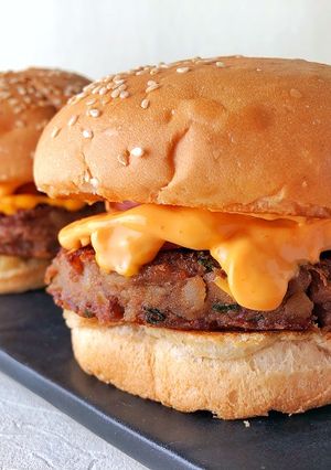 A picture of Veggie Bean Burger.