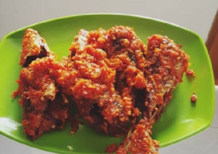 Ikan sambal goreng