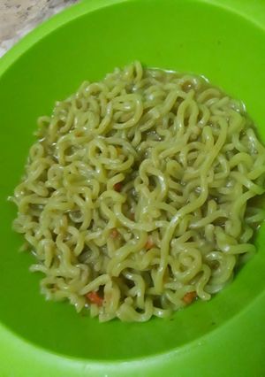 A picture of Green Noodles.