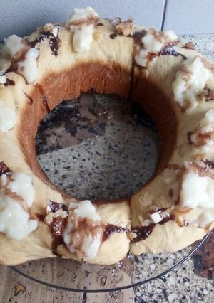 Una foto de Rosca de crema pastelera