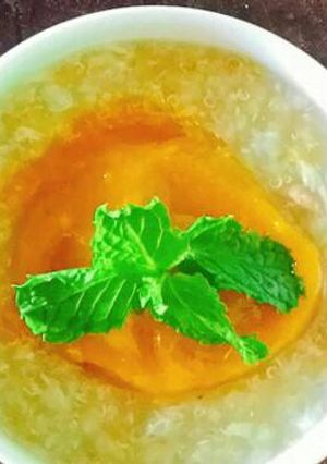Hình của món Cháo quinoa cua bí đỏ.