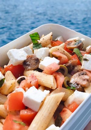Hình của món 💚 Salad Nui Ống, Nấm, Cà Chua, Olive & Fêta Healthy (Vegetarian).